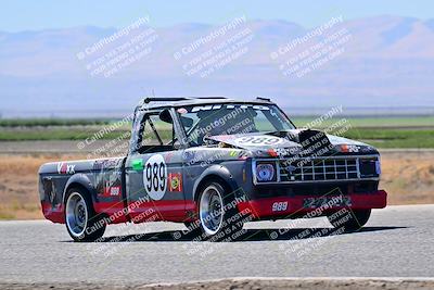 media/Sep-29-2024-24 Hours of Lemons (Sun) [[6a7c256ce3]]/Phil Hill (1230-1)/